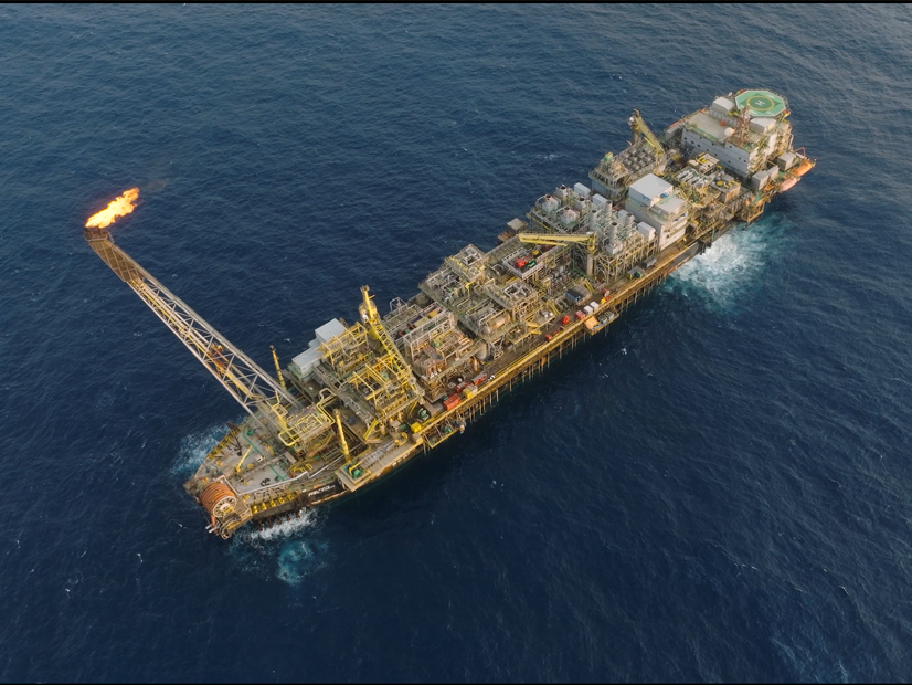 Oil and Gas / Renewable Energies